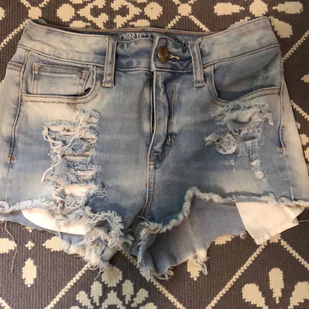 American Eagle high rise shortie light wash size 0